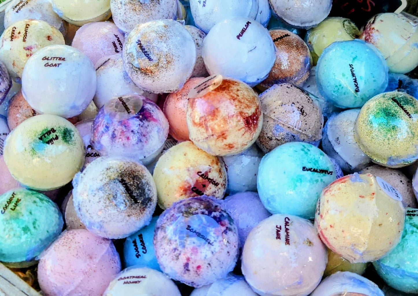 Bath Bombs Lot - 25 Pieces